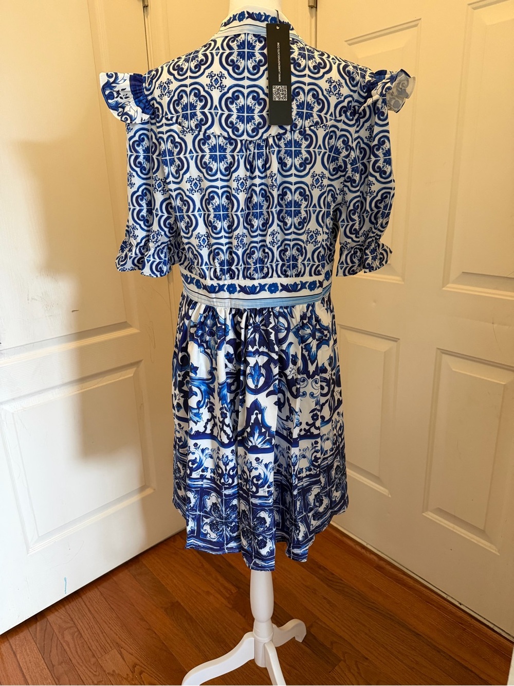 Lai Meng Five Cats Mini Dress Women's  Blue White Floral Puff Sleeve NWT Size M - Picture 3 of 9